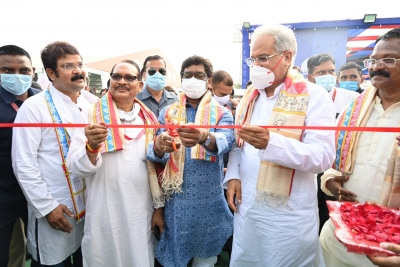 रायपुर में आदिवासी नृत्य महोत्सव का हेमंत सोरेन ने किया उद्घाटन, कहा- यह आदिवासियों के सम्मान का उत्सव