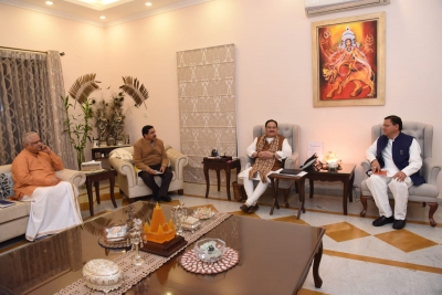 पीएम मोदी के उत्तराखंड दौरे की तैयारियों को लेकर जेपी नड्डा ने की बैठक