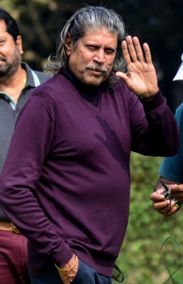 कपिल ने पूछा, अगर हार्दिक गेंदबाजी नहीं करेंगे तो हम उन्हें ऑलराउंडर कैसे कहेंगे?