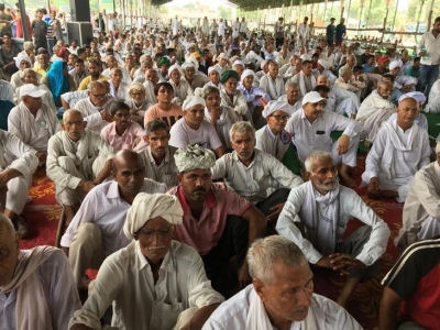 भाजपा ने लोकसभा सांसदों को जारी किया व्हिप, सोमवार को कृषि कानूनों की वापसी से जुड़े विधेयक को पारित करवाने की कोशिश में सरकार