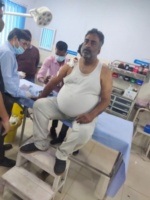 झारखंड: वेस्ट बोकारो में टाटा के कैंप ऑफिस पर अपराधियों का बम-गोलियों से हमला, पांच जख्मी