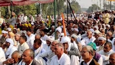 विपक्ष ने दोनों सदनों में दिया नोटिस, किसानों को एमसपी और मुआवजा देने की मांग की