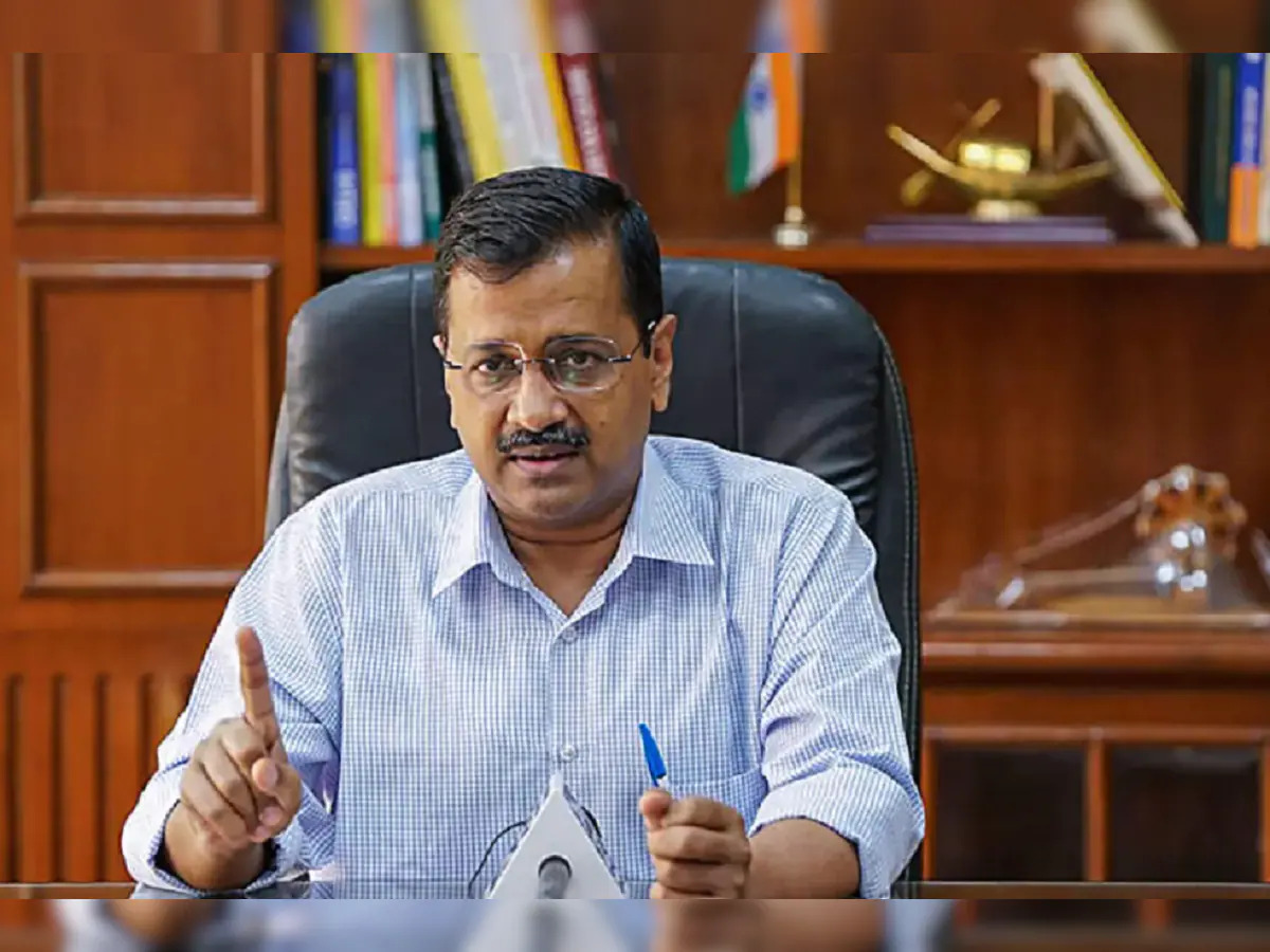 दिल्ली सरकार ने 3 डॉक्टरों को बर्खास्त किया