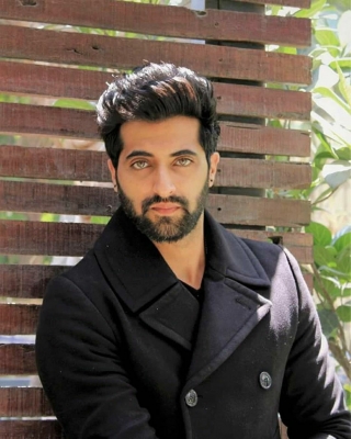 लोगों की ओर से की जा रही प्रशंसा पर अक्षय ओबेरॉय ने कहा – कड़ी मेहनत रंग लाई