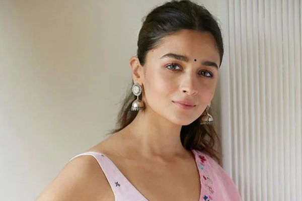 पेटा की पर्सन ऑफ द ईयर 2021, आलिया भट्ट