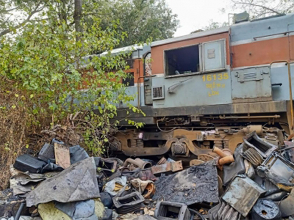उत्तर रेलवे ने कबाड़ बेचकर कमाए 402.5 करोड़ रुपये