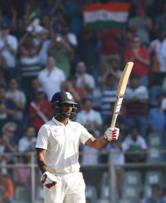 न्यूजीलैंड को 372 रनों से हराकर भारत ने सीरीज पर जमाया कब्जा