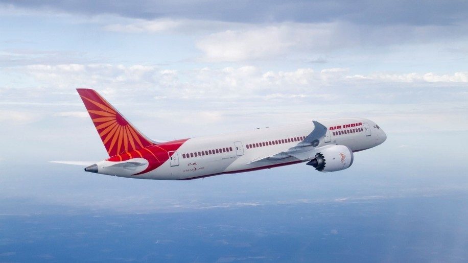 सरकार के हाथों से निकली Air India, अब एयरलाइन में बड़े बदलाव करेगी टाटा