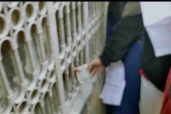 आधार केंद्र पर अवैध उगाही,  वीडियो वायरल