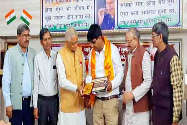 स्वतंत्र लेखन से सत्यवान