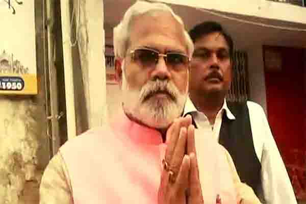 पीएम मोदी के हमशक्ल अभिनंदन पाठक लड़ेंगे लखनऊ की सरोजनी नगर सीट से निर्दलीय चुनाव, ट्रेन में बेचते हैं खीरा