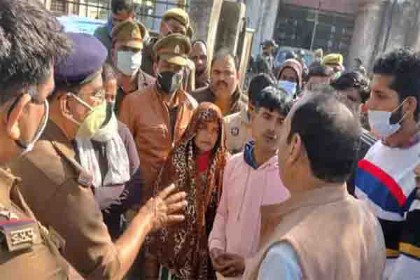 उन्नाव की दलित बेटी की हत्या: गले और सिर की हड्डियां टूटीं, 63 दिन बाद मिला शव