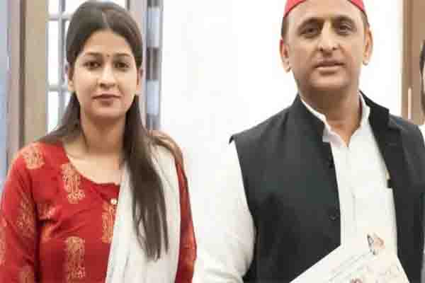 योगी को काला झंडा