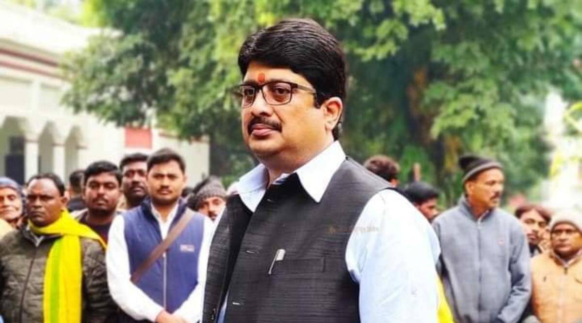 “हार देखकर बौखला गए हैं राजा भैया”: कुंडा में सपा प्रत्याशी पर हुआ हमला तो समर्थन में उतरे अखिलेश