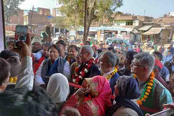 किसानों नेताओं की भाजपा को हराने और सजा देने की अपील