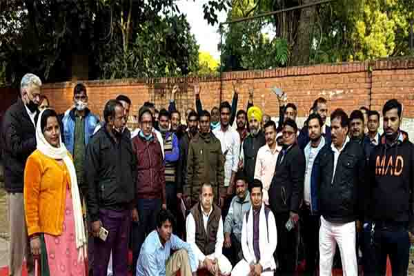 ड्राइवर आयोग गठन करे केंद्र सरकार : तेजिन्द्र सिंह