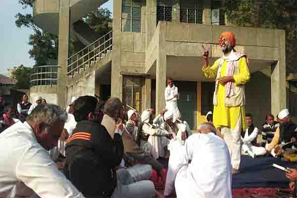 किसानों को दिखाया रास्ता