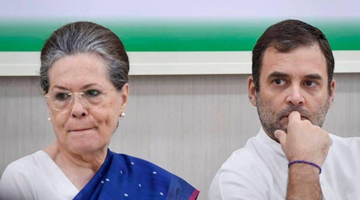 अगर किसी को लगता है पांच राज्यों के चुनावों में कांग्रेस गांधी परिवार की वजह से हारी तो मैं, प्रियंका, राहुल कुर्बानी देने को तैयार, CWC में बोली सोनिया गांधी