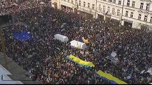 जर्मनी में रूस के समर्थन में सड़कों पर उतरे लोग, यूक्रेन हमले के खिलाफ है सरकार