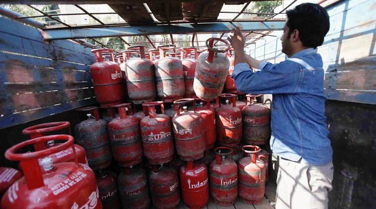 Exclusive LPG Gas cylinder Price:- LPG गैस के दामों में फिर इज़ाफ़ा, महंगाई की मार से पीस रहा आम आदमी