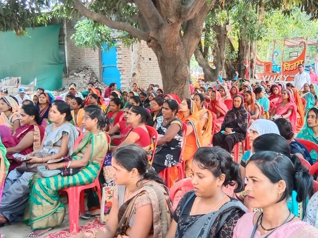 Women Empowerment : आजीविका मिशन से बढ़ा महिलाओं का स्वावलंबन