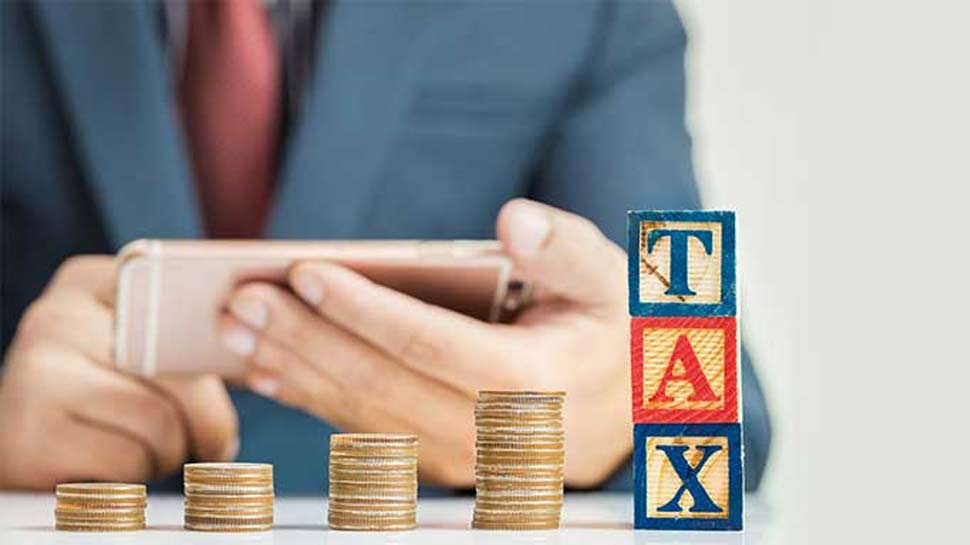 Income Tax System in India : वेतनभोगी दुधारू गाय कर के लिए बार-बार क्यों दूही जाती है?