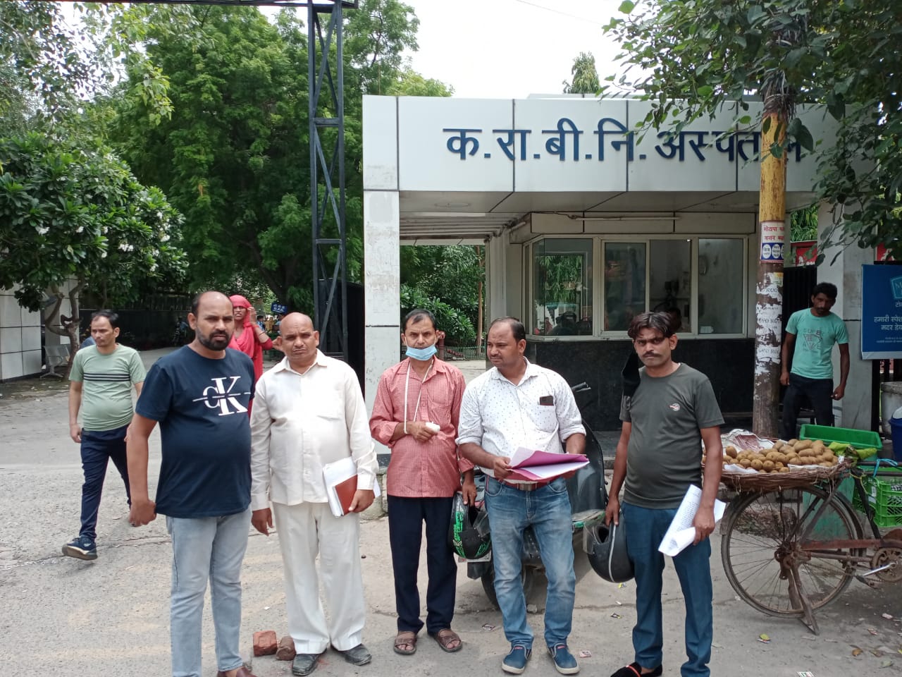 Noida News : मारपीट व अनियमितताओं को लेकर ईएसआईसी अस्पताल के निदेशक से मिला सीटू का प्रतिनिधिमंडल 