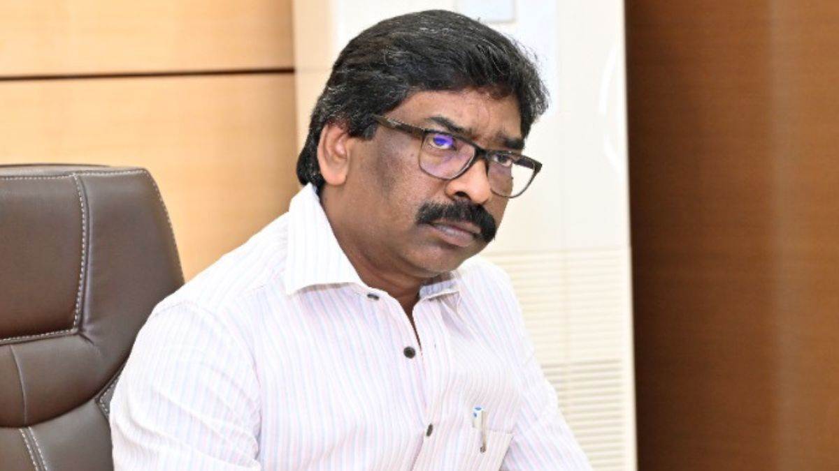 Jharkhand News : मेरा गला रेतने के लिए पांच महीने से बनाई जा रही थी आरी, राजभवन पर बरसे हेमंत सोरेन