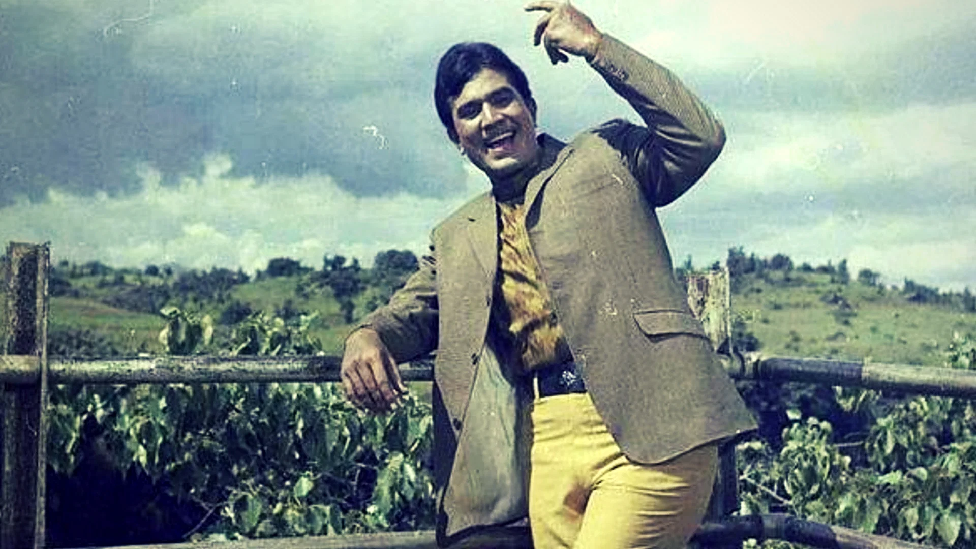 Rajesh Khanna को खून से लिखी चिठ्ठीयां भेजती थी लड़कियां!