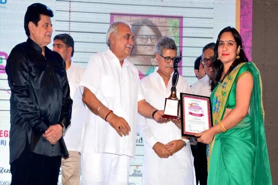 Writing and Journalism : दैनिक स्तंभ लेखन को समर्पित हरियाणा की ‘सौरभ दंपति’