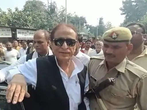 Azam Khan Sentenced to 3 Years : हेड स्पीच मामले मे रामपुर कोर्ट ने सुनाया फैसला, विधायकी पर खतरा