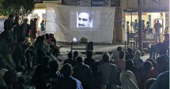 JNU में नरेंद्र मोदी पर BBC डॉक्यूमेंट्री की स्क्रीनिंग के दौरान बवाल