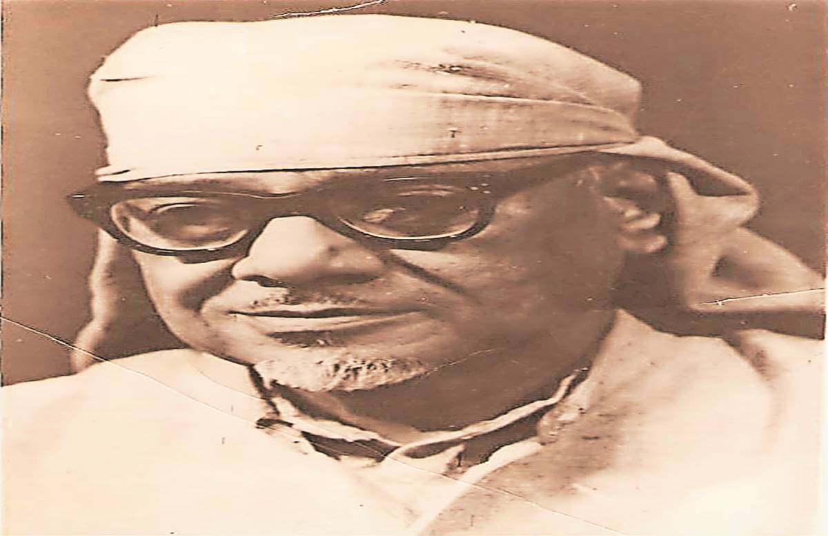 Political History : बनारस की गलियां सूनी थी !