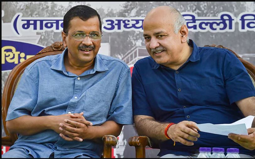 मनीष सिसोदिया और सत्येंद्र जैन ने अपने पद से दिया इस्तीफा