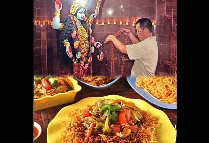 भारत के इस मंदिर मे काली माता को चढ़ाया जाता है फ्राइड राइस और चाउमिन का प्रसाद