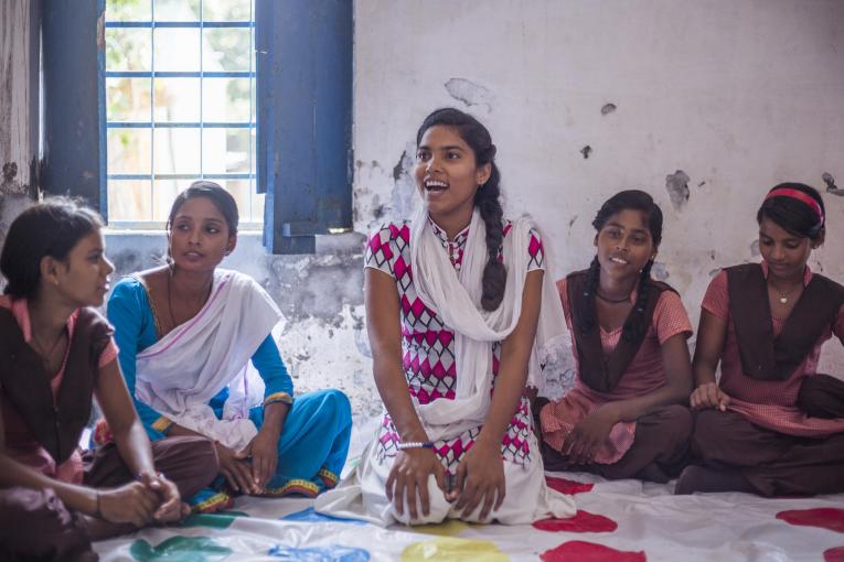 लड़कियां लीडर बनेंगी तभी उनकी दुनिया बदलेगी