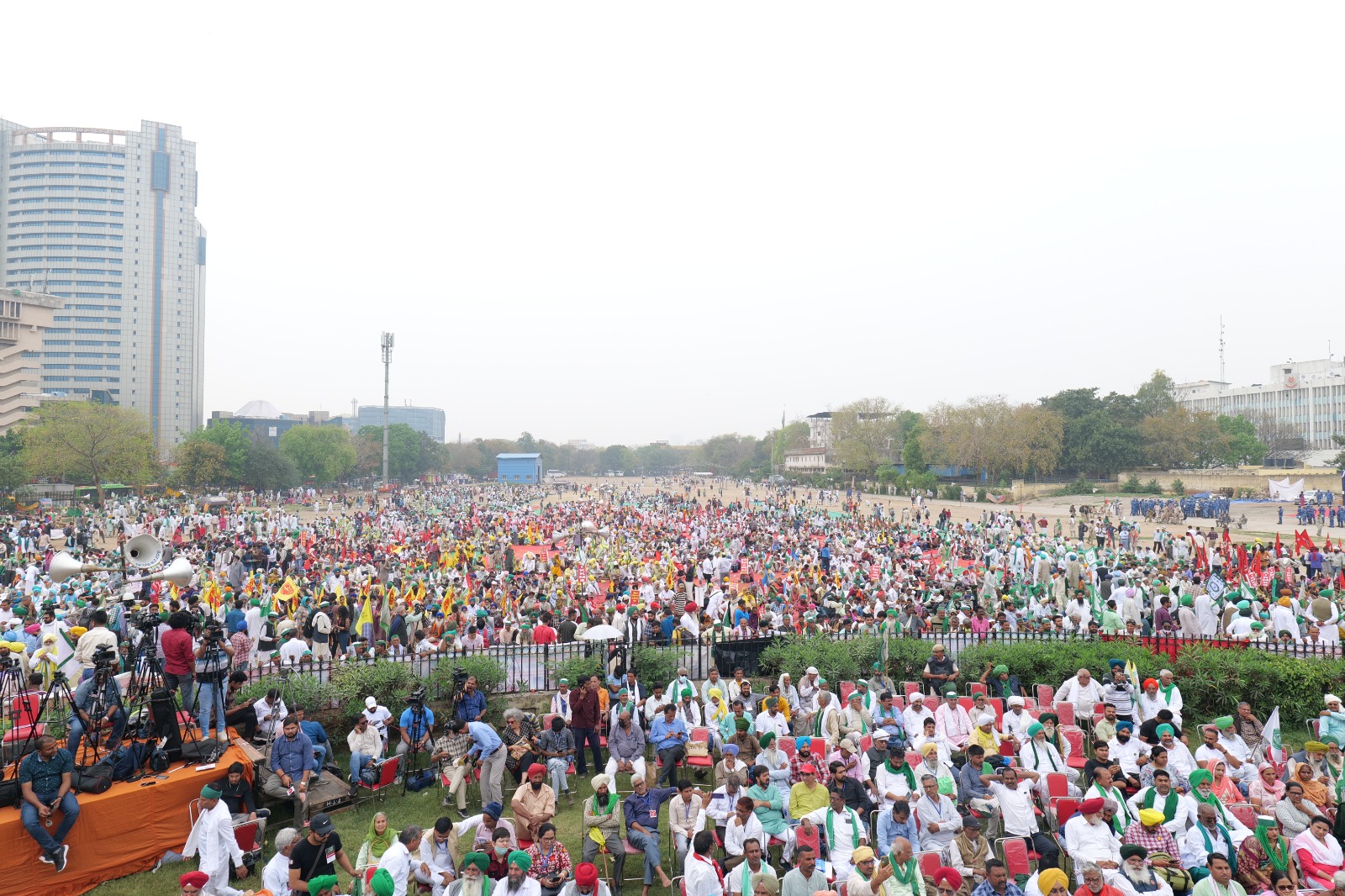 एसकेएम ने भारत के किसानों से खेती पर कॉर्पोरेट नियंत्रण के खिलाफ विरोध प्रदर्शन करने का आह्वान किया