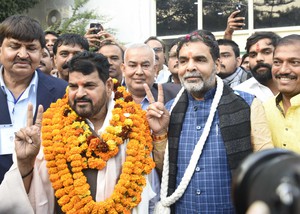 भारत Vs इंडिया की डिबेट से ले कर दीपिका की बिकनी तक जाने साल 2023 के विवाद