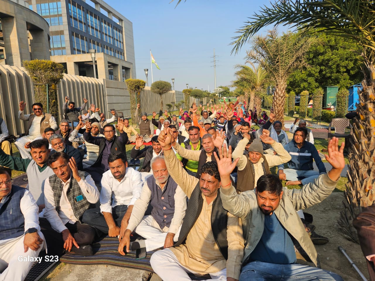 उत्तर प्रदेश सरकार के दमन और दबिश के बावजूद गौतम बुद्ध नगर के किसानों ने वर्गीय एकता के बूते हासिल की जीत!