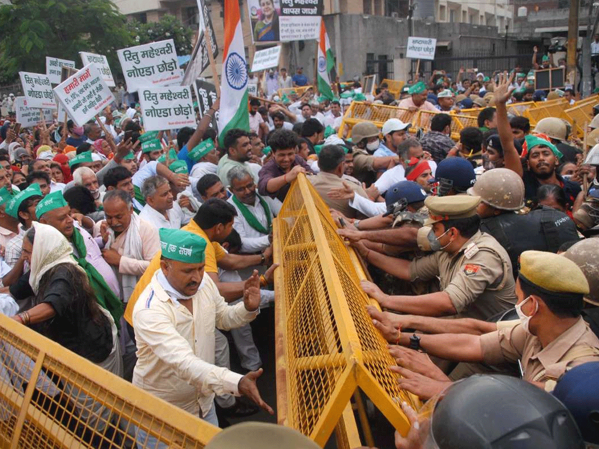 किसानों का आज विरोध प्रदर्शन, नोएडा बॉर्डर पर भारी जाम