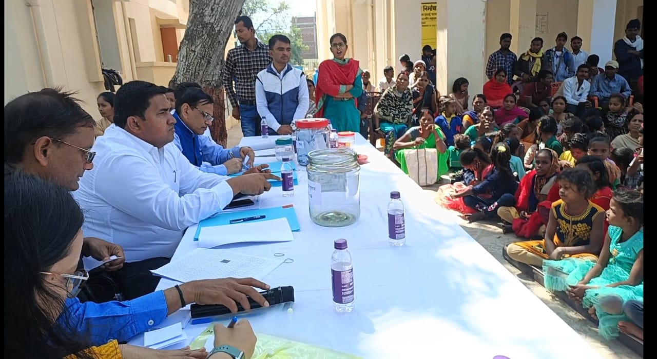 अनुसूचित जाति बालिका विद्यालय में पहली कक्षा में लाॅटरी से हुआ नामांकन