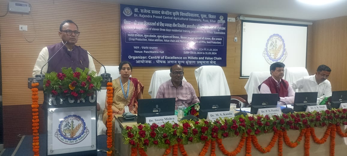 कालचक्र के अनुसार मोटे अनाजों की खेती करने की जरूरत : कुलपति