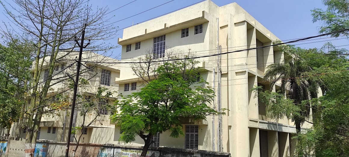 माध्यमिक और उच्च माध्यमिक विद्यालय की छात्राओं के लिए राजगीर में बना सौ बेड का हाॅस्टल