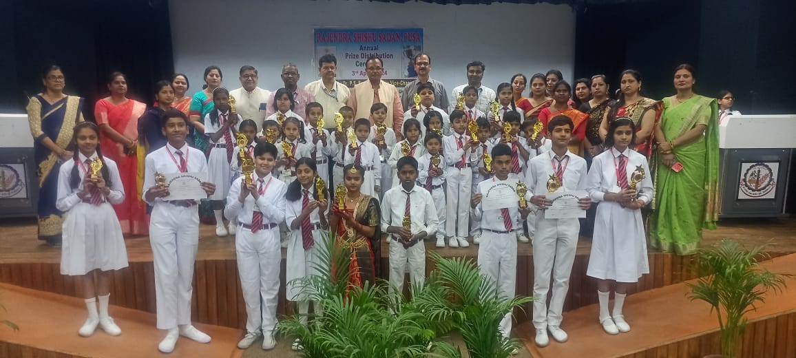 सकारात्मक सोच के साथ बच्चों में बेहतर संस्कार देने का शिक्षकों की जिम्मेवारी : कुलपति