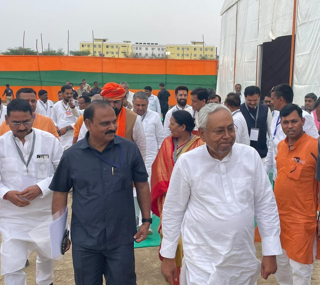 विपक्ष में कोई भी पार्टी नहीं लड़ रही बहुमत के लिए : सुरेंद्र कुमार सिंह 