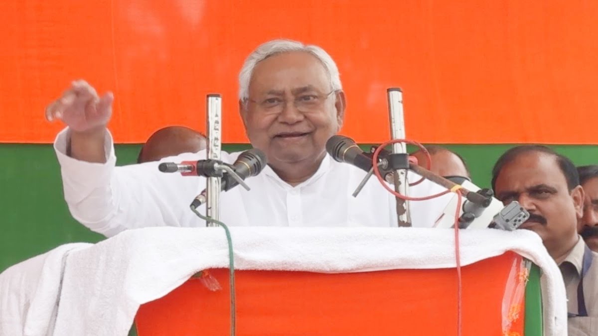 776 करोड़ के शराब घोटाले का आरोपी पूर्व आईपीएस अधिकारी गिरफ्तार