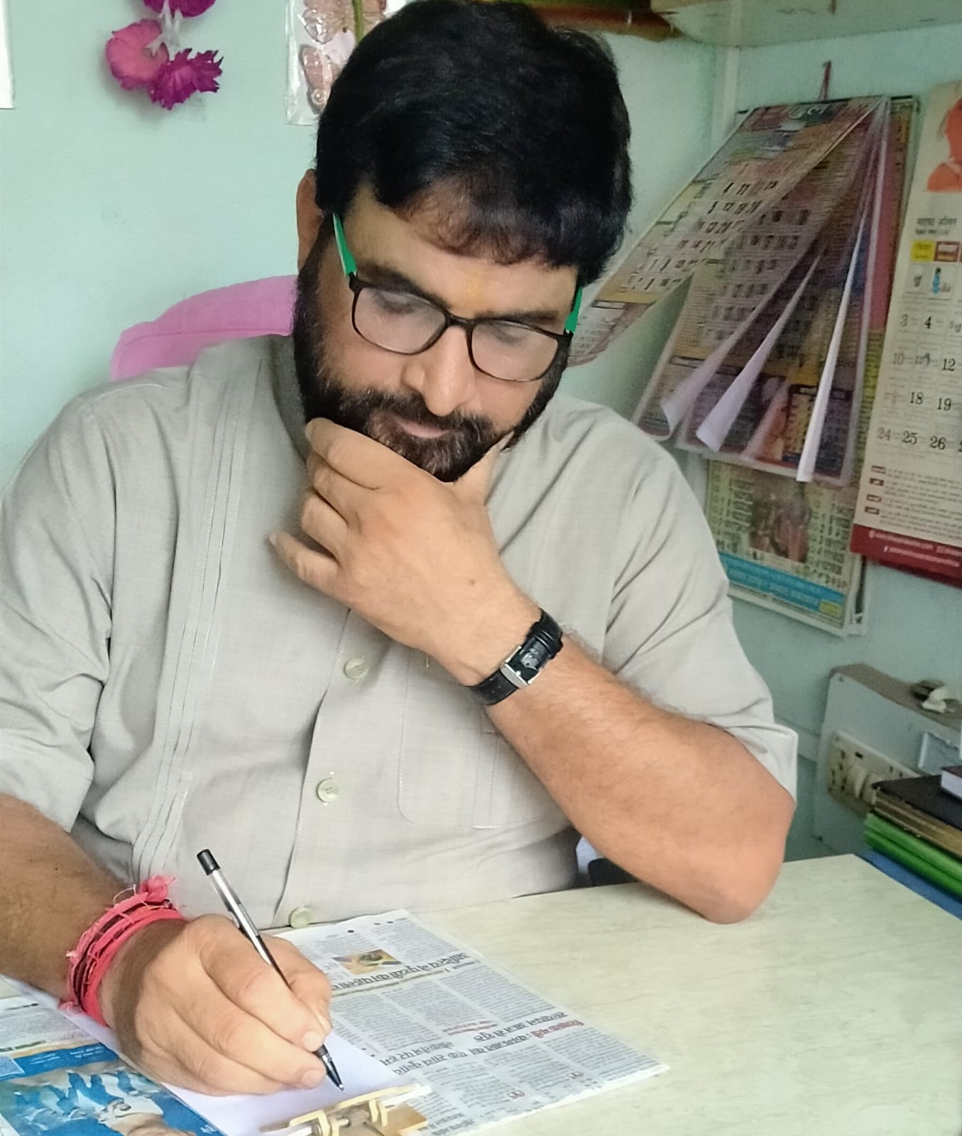 डा. मिश्रा ने दिया व्याख्याता पद से इस्तीफा