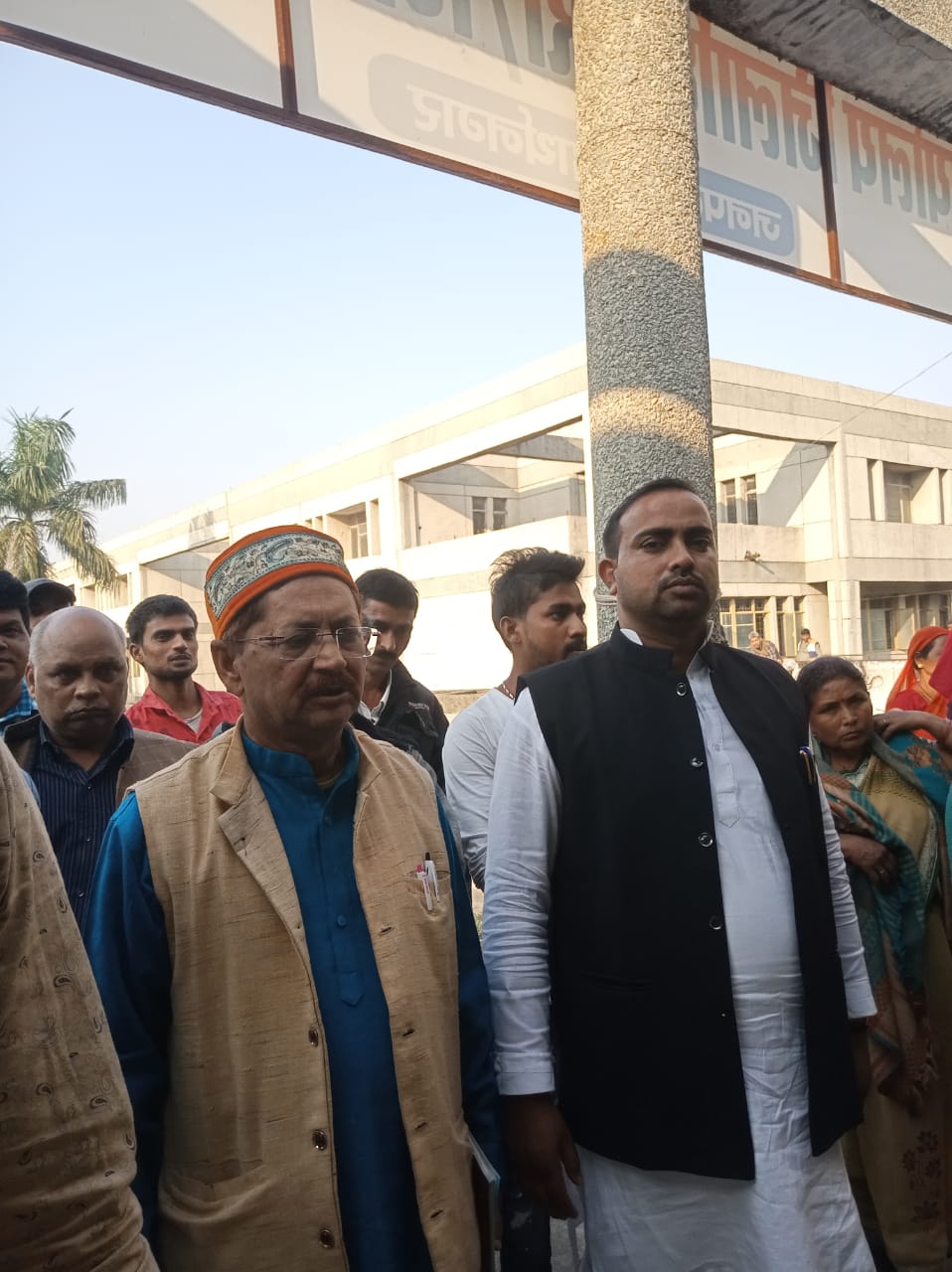 संतकबीरनगर के खलीलाबाद लोकसभा सीट पर सपा प्रत्याशी पप्पू निषाद का हो रहा विरोध 