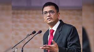 संविधान के पक्ष में खड़े हुए सीजेआई, कहा – पार्टियों नहीं, संविधान के लिए रहें वफादार  