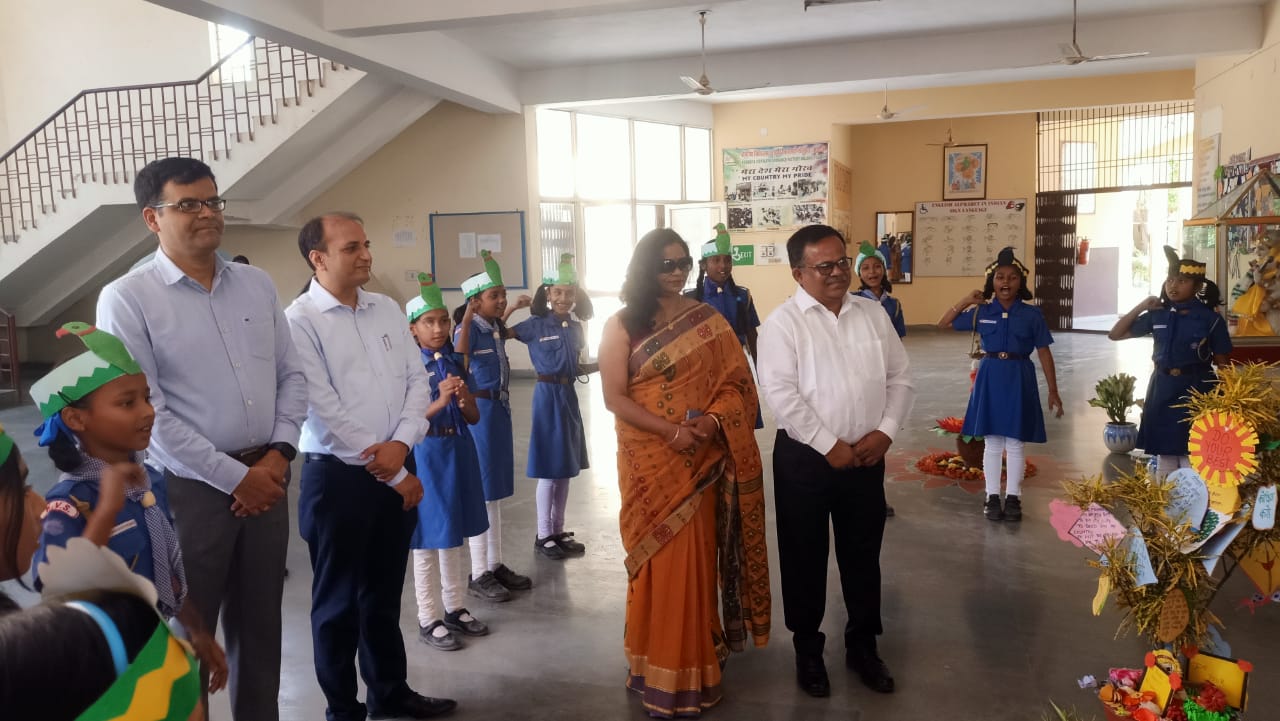 बच्चों के बेहतर भविष्य के लिए शिक्षक ईमानदारी और जिम्मेदारी का करें निर्वहन : सीजीएम